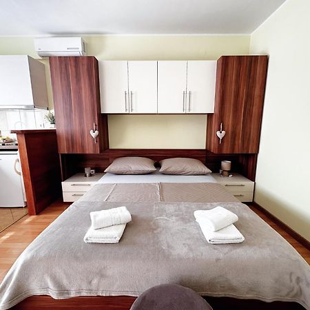 Apartments Vila Miranda Vodice Buitenkant foto