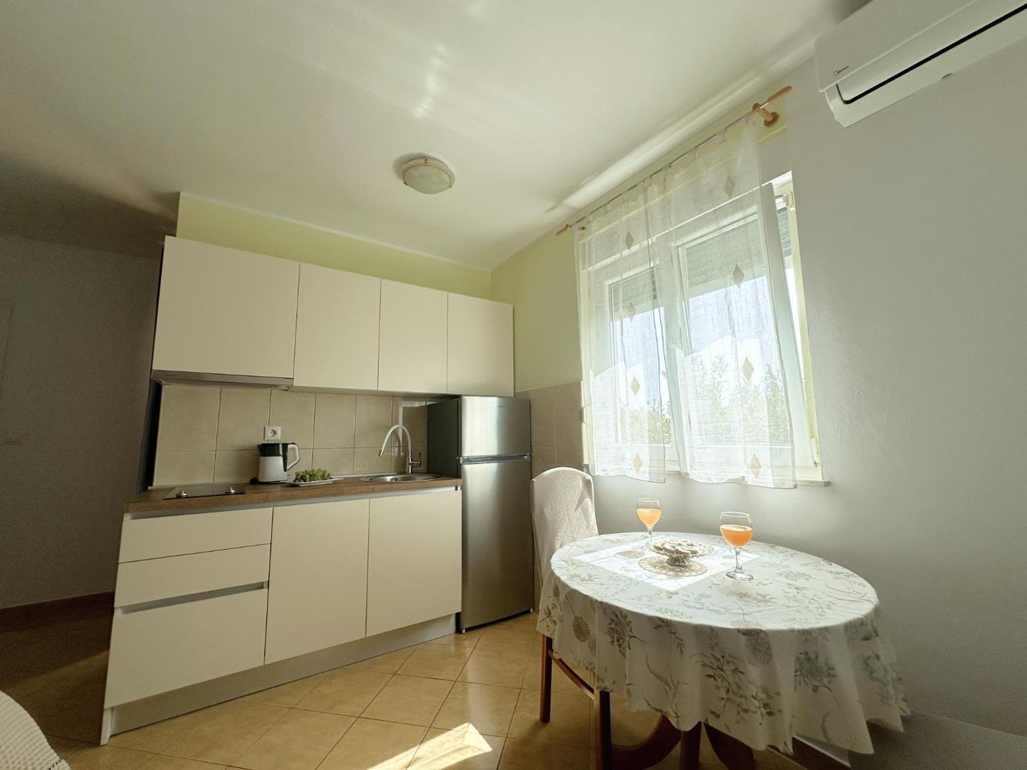 Apartments Vila Miranda Vodice Buitenkant foto