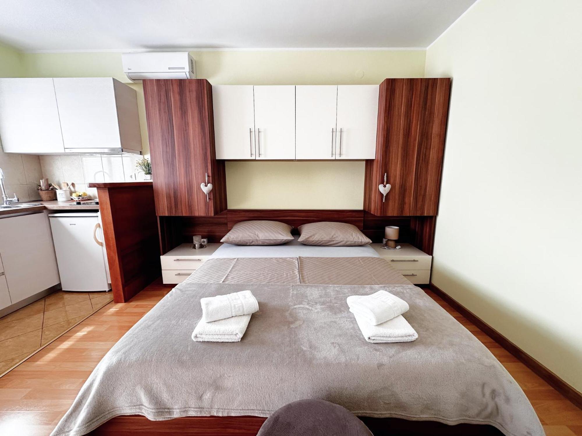 Apartments Vila Miranda Vodice Buitenkant foto