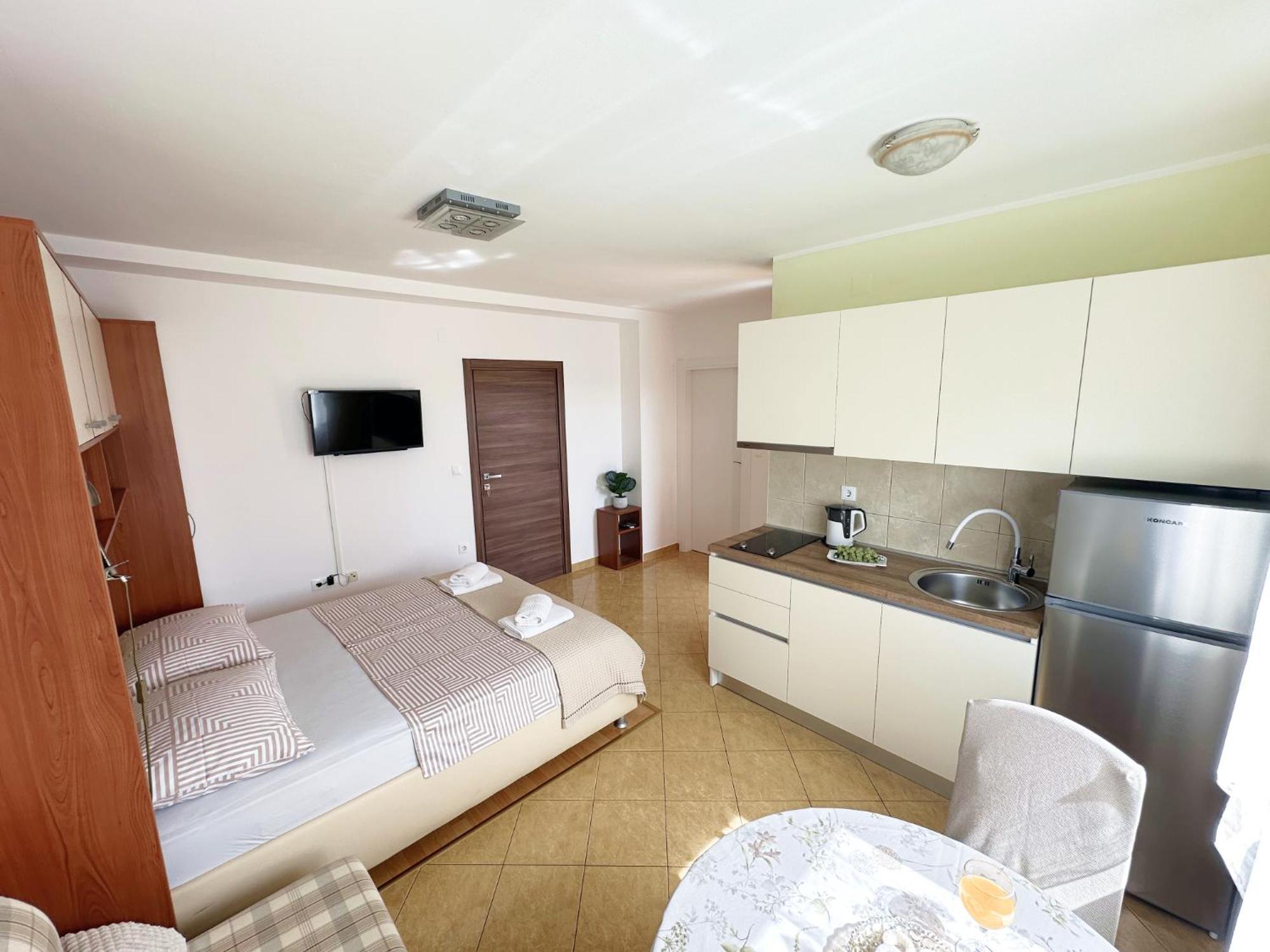Apartments Vila Miranda Vodice Buitenkant foto
