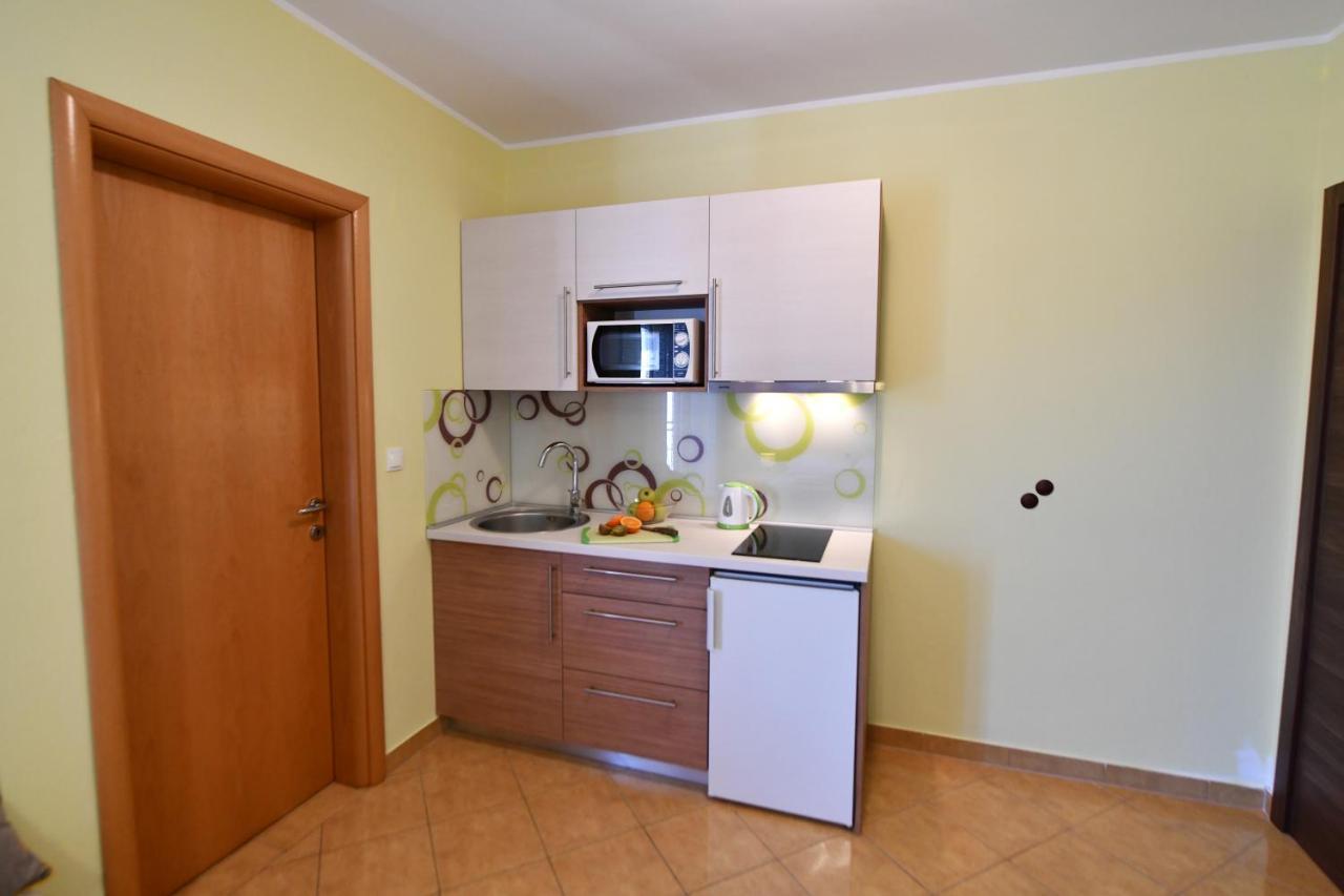Apartments Vila Miranda Vodice Buitenkant foto