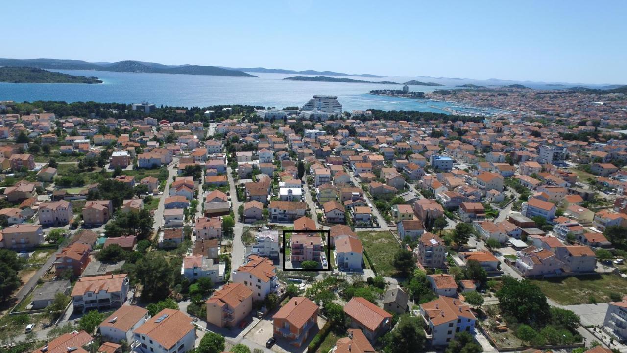 Apartments Vila Miranda Vodice Buitenkant foto