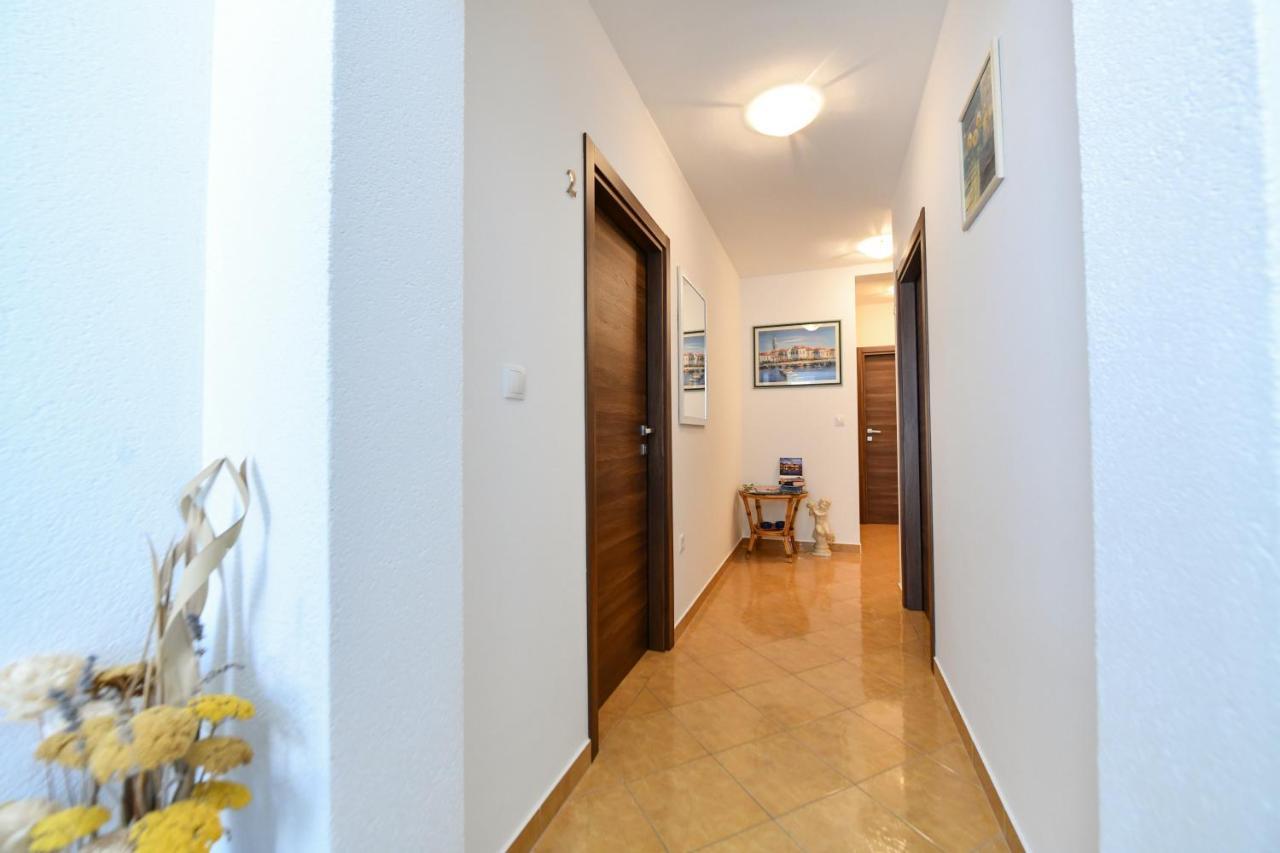 Apartments Vila Miranda Vodice Buitenkant foto