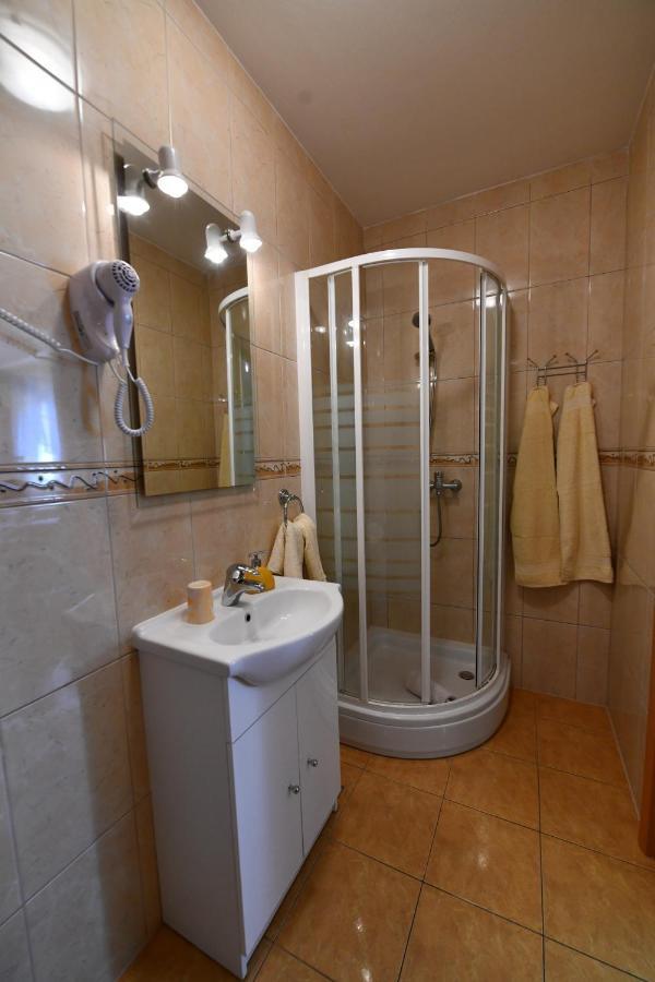 Apartments Vila Miranda Vodice Buitenkant foto